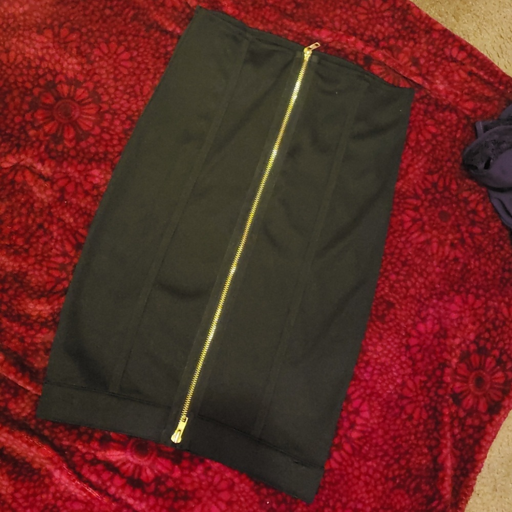 Never worn zip up zip down skirt